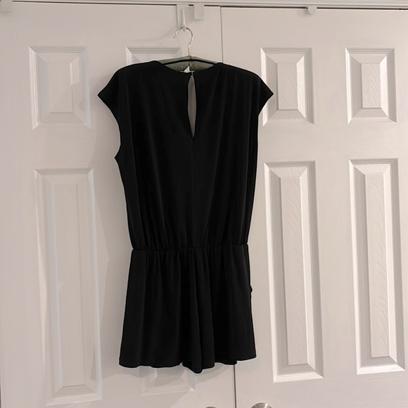 BGBG ROMPER - Picture 2 of 4